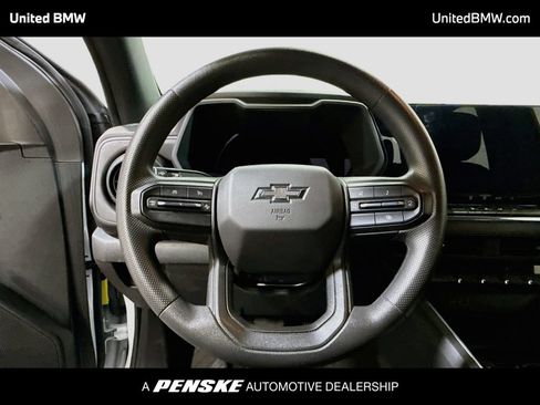 Used 2023 Chevrolet Colorado Trail Boss w/ Technology Package AWD/4WD image 13