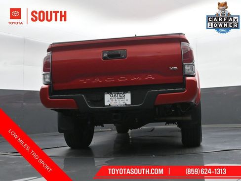 Used 2023 Toyota Tacoma TRD Sport AWD/4WD image 32
