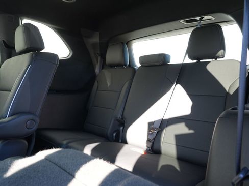 Used 2025 Buick Enclave Preferred image 26