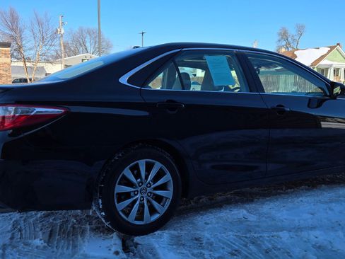 Used 2015 Toyota Camry XLE image 6