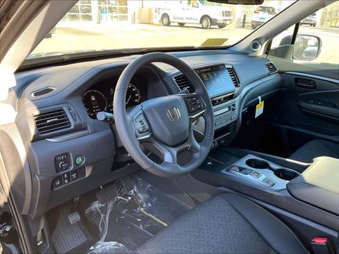 New 2026 Honda Ridgeline Sport image 9