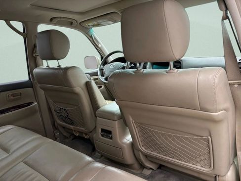 Used 2006 Toyota Land Cruiser image 15