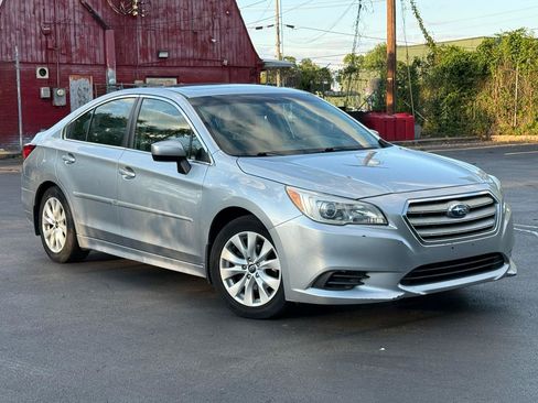 Used 2015 Subaru Legacy 2.5i Premium w/ Moonroof Package AWD/4WD image 2