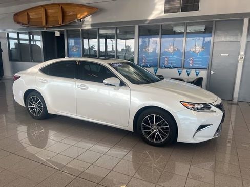 Used 2018 Lexus ES 350 image 4