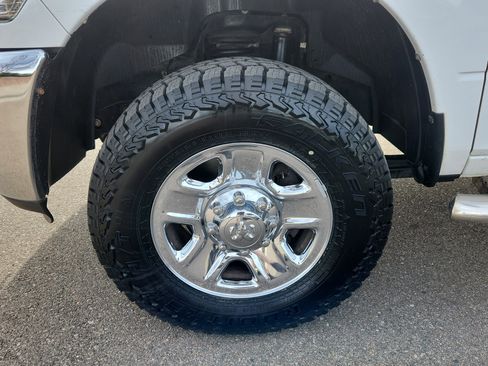 Used 2015 RAM 2500 SLT image 18