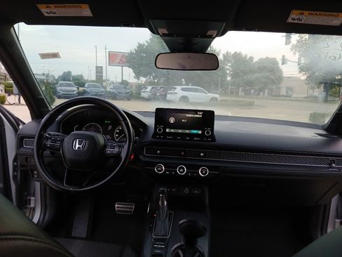 Used 2022 Honda Civic Sport image 22