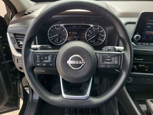 Used 2023 Nissan Rogue S AWD/4WD image 19