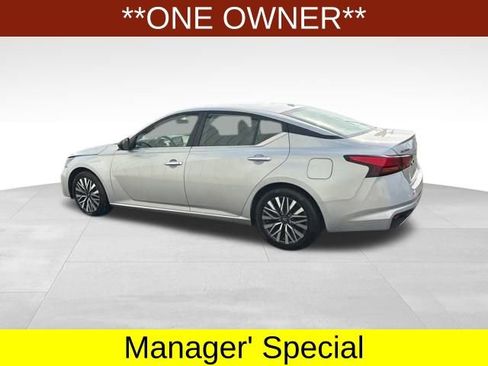 Used 2024 Nissan Altima 2.5 SV image 4