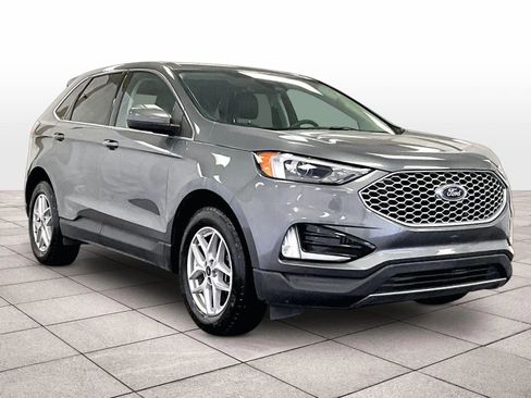 Certified 2024 Ford Edge SEL w/ Convenience Package AWD/4WD image 2