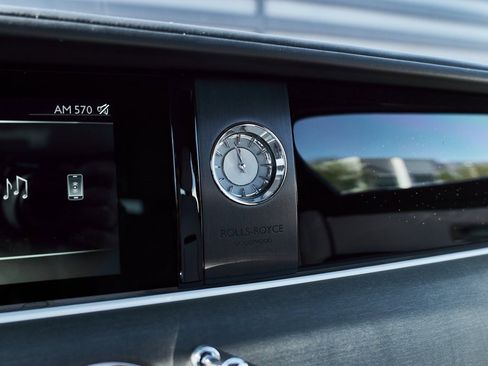 Used 2023 Rolls-Royce Ghost Base w/ Ghost Package image 82