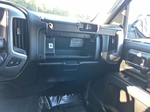 Used 2018 Chevrolet Silverado 1500 LT w/ All Star Edition image 38