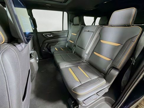 Used 2022 GMC Yukon XL AT4 w/ AT4 Premium Plus Package AWD/4WD image 20