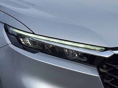 Used 2024 Honda CR-V EX image 9