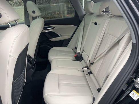 New 2025 Audi Q5 Premium image 24