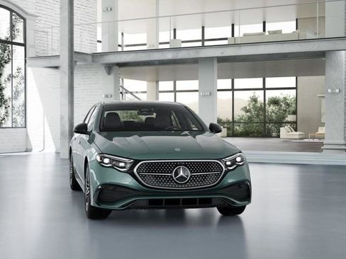 New 2026 Mercedes-Benz E 450 4MATIC Sedan image 8