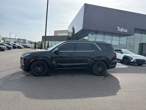 Used 2024 Hyundai Palisade Calligraphy AWD/4WD image 4