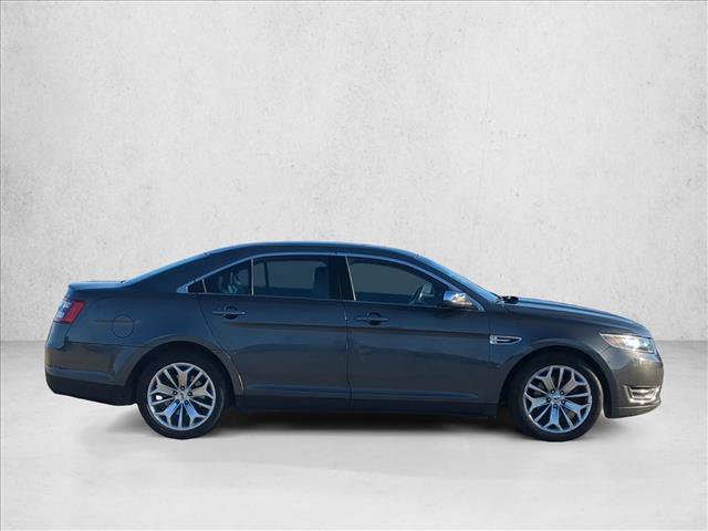 Used 2018 Ford Taurus Limited FWD image 4