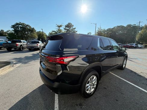Used 2023 Chevrolet Traverse LS AWD/4WD image 6