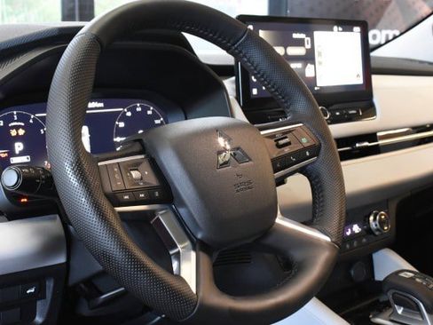 New 2026 Mitsubishi Outlander SE AWD/4WD image 39