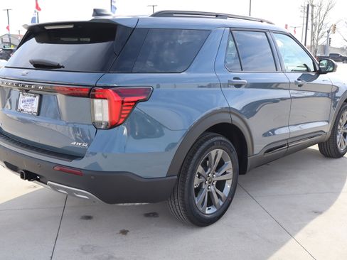 New 2026 Ford Explorer Active w/ Active Comfort Package image 5