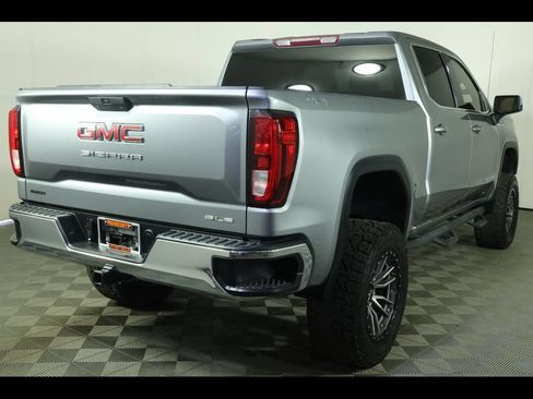 Used 2019 GMC Sierra 1500 SLE w/ SLE Value Package AWD/4WD image 20