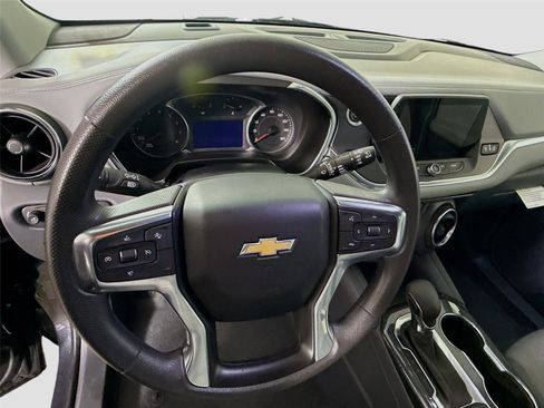 Used 2022 Chevrolet Blazer LT image 6