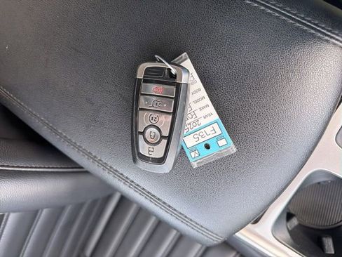 Used 2024 Ford Edge SEL w/ Convenience Package AWD/4WD image 12