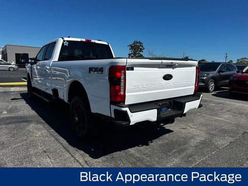 New 2026 Ford F350 Lariat w/ Black Appearance Package image 4