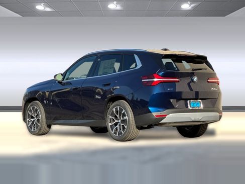 Used 2026 BMW X3 xDrive30i w/ Premium Package AWD/4WD image 3