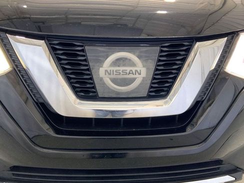 Used 2017 Nissan Rogue SV FWD image 27