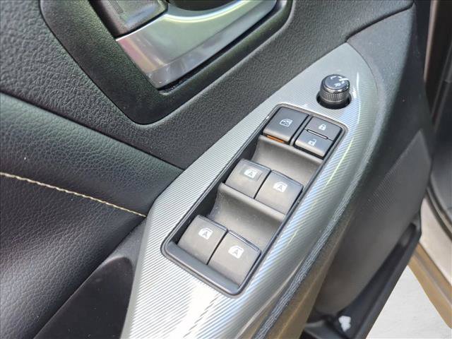 Used 2015 Toyota Sienna SE Premium FWD image 10