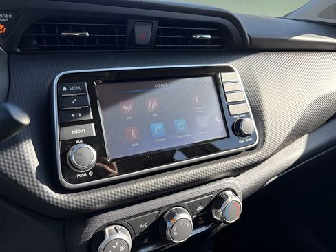 Certified 2025 Nissan Kicks Play S image 18