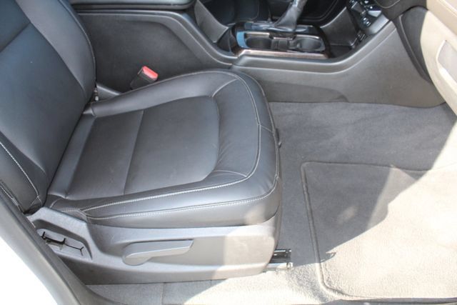 Used 2022 GMC Canyon Elevation w/ Elevation Premium Package AWD/4WD image 14