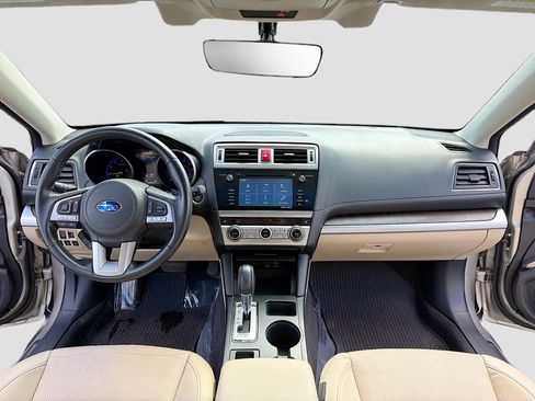 Used 2017 Subaru Outback 2.5i Limited AWD/4WD image 3
