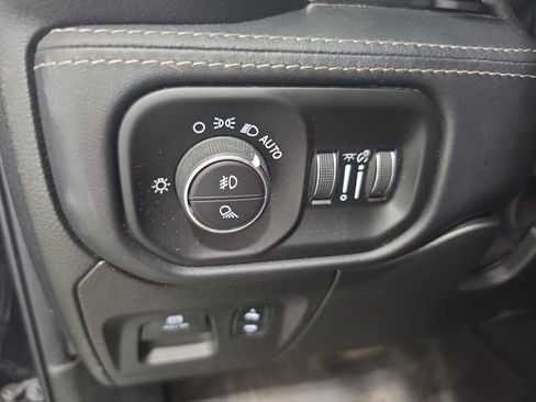Used 2022 RAM 1500 Limited w/ Night Edition AWD/4WD image 14