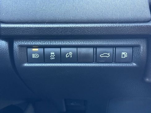 Used 2025 Toyota Camry LE FWD image 29