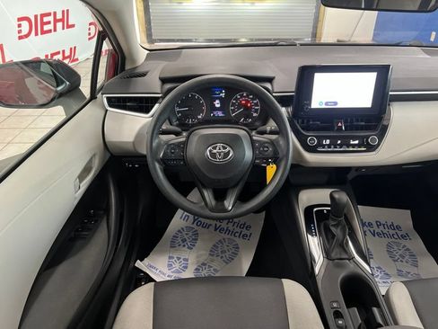 Used 2023 Toyota Corolla LE FWD image 29