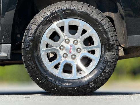 Used 2018 GMC Yukon XL SLT AWD/4WD image 21