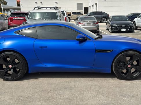 Used 2022 Jaguar F-TYPE Coupe image 8