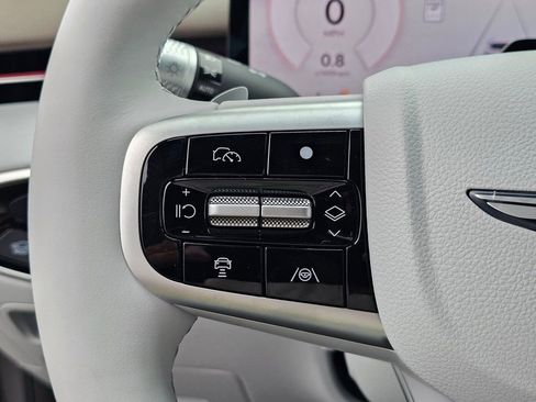 New 2026 Genesis GV70 2.5T Advanced image 36