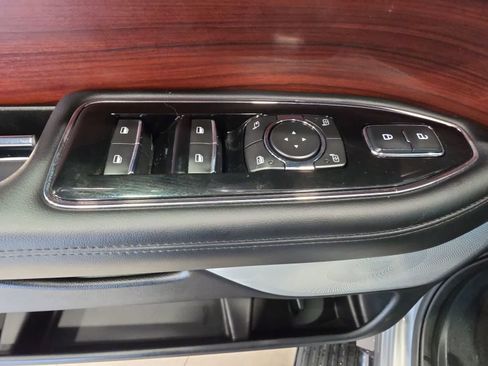 Used 2020 Lincoln Navigator Reserve AWD/4WD image 18