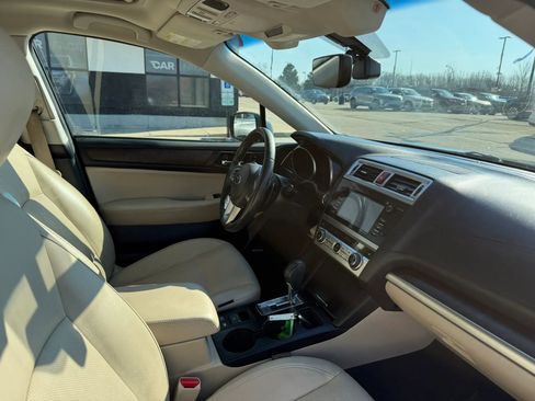 Used 2017 Subaru Outback 2.5i Limited image 27
