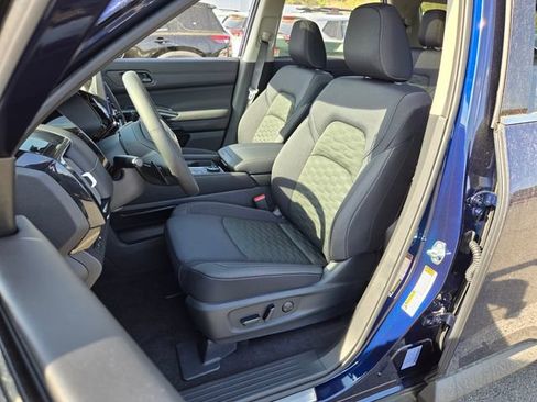 New 2026 Nissan Pathfinder SV AWD/4WD image 5