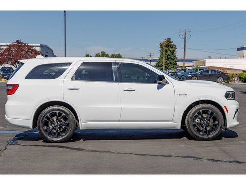Used 2022 Dodge Durango R/T w/ Trailer Tow Group IV AWD/4WD image 2