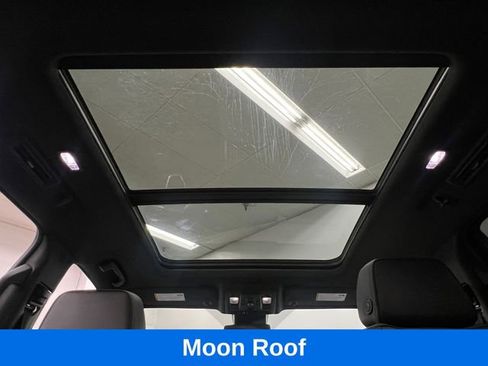 Used 2025 Chevrolet Suburban RST w/ Comfort Package image 20