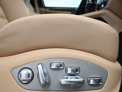 Certified 2026 Porsche Macan GTS AWD/4WD image 15
