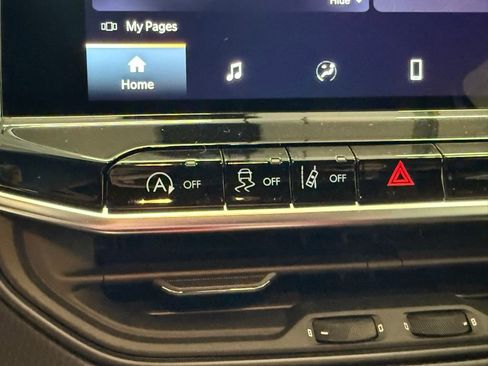 New 2026 Jeep Compass Latitude AWD/4WD image 23