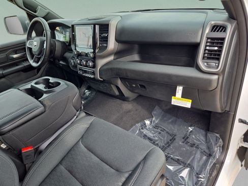New 2026 RAM 1500 Express AWD/4WD image 37