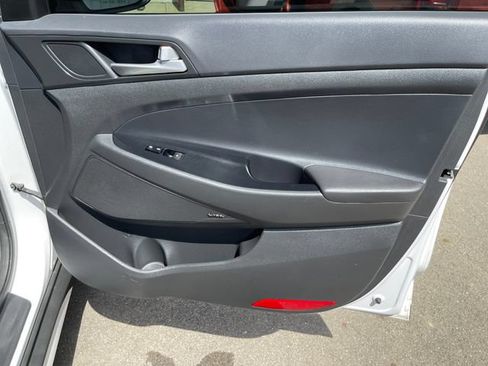Used 2019 Hyundai Tucson Night AWD/4WD image 38