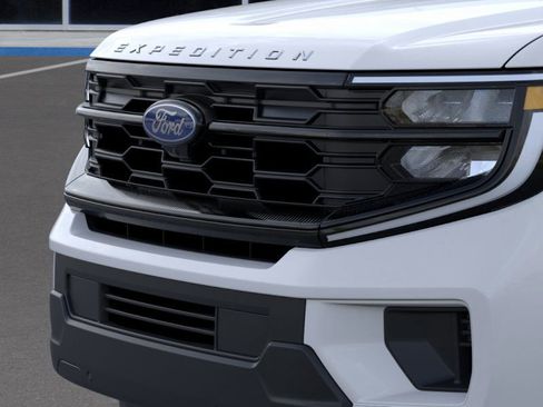 New 2026 Ford Expedition Active image 48
